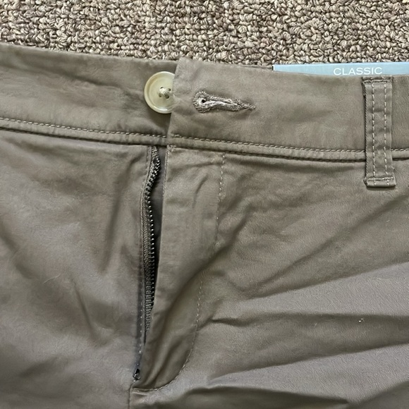 Liz Claiborne classic twill short size 10 - Picture 2 of 6